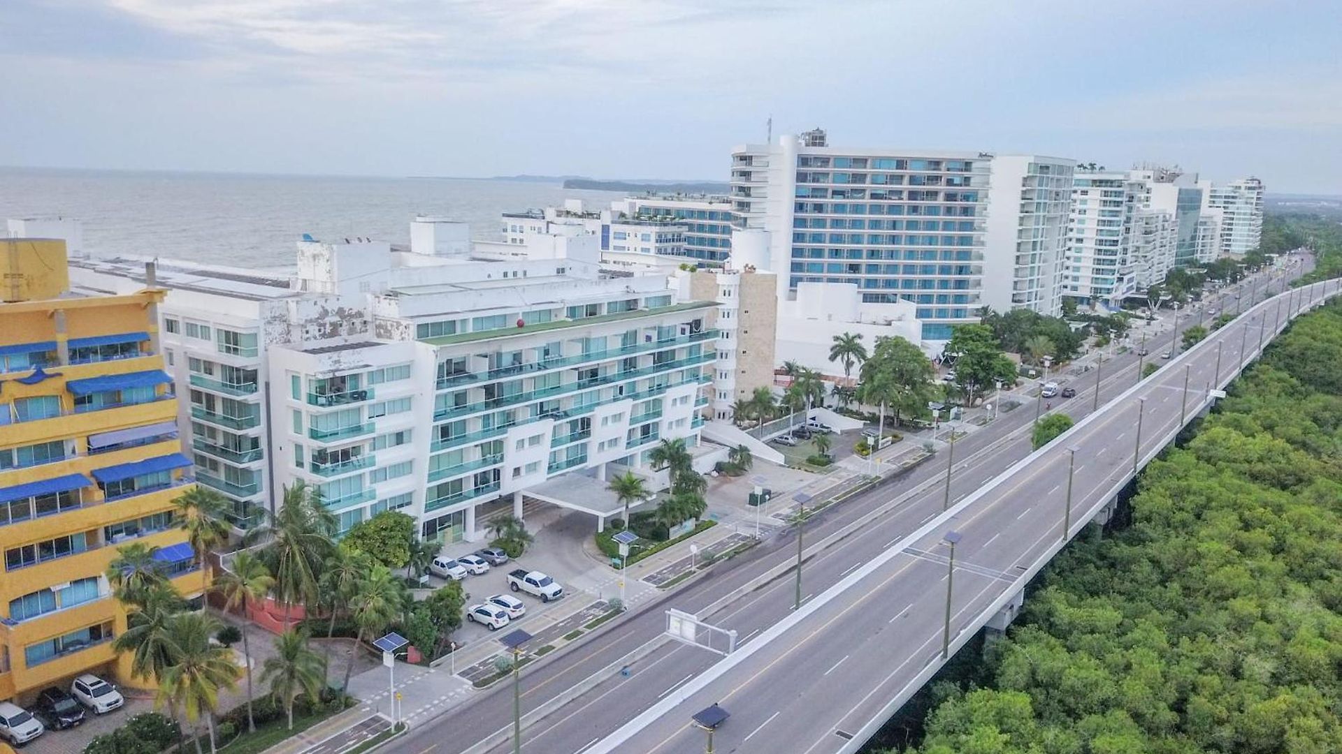 Edificio Con Piscina Frente Al Mar Con Excelente Ubicación Piso 4 Apartamento Cartagena