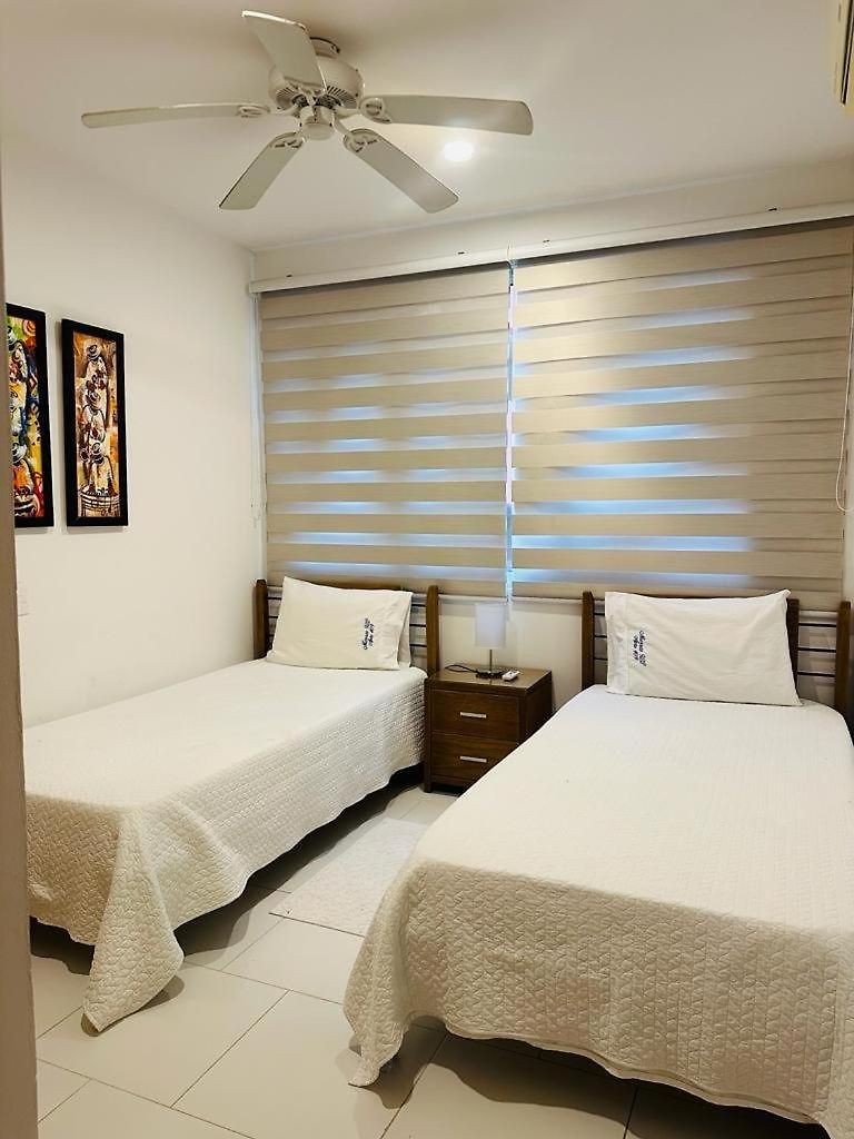 Edificio Con Piscina Frente Al Mar Con Excelente Ubicación Piso 4 * Cartagena