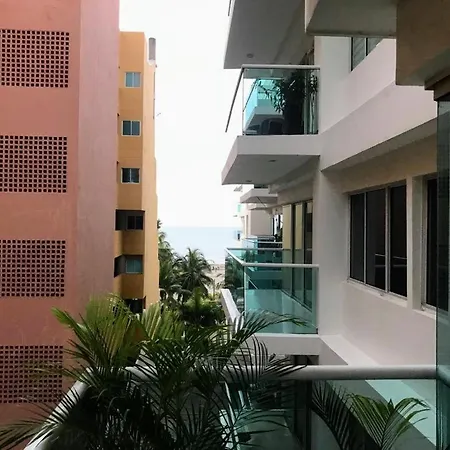 Edificio Con Piscina Frente Al Mar Con Excelente Ubicación Piso 4 Cartagena