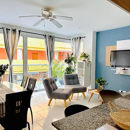 Edificio Con Piscina Frente Al Mar Con Excelente Ubicación Piso 4 Apartamento Cartagena