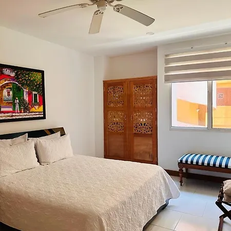Edificio Con Piscina Frente Al Mar Con Excelente Ubicación Piso 4 Cartagena