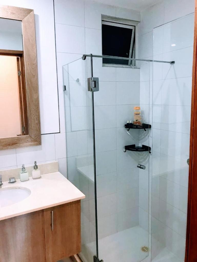 Edificio Con Piscina Frente Al Mar Con Excelente Ubicación Piso 4 Cartagena